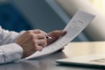 La conseguenza per l'operatore economico che applica il ribasso anche ai costi della manodopera è la verifica dell'anomalia